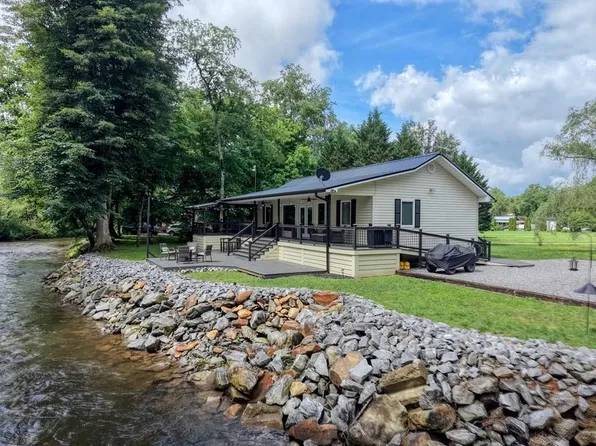 33 Tusquittee Valley Ln, Hayesville, NC 28904