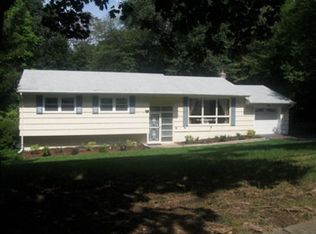 59 Cherokee Trl, Oakland, NJ 07436