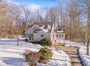 13 Wood Dr, Atkinson, NH 03811