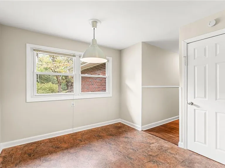 1200 Lamont Dr — Photo 9