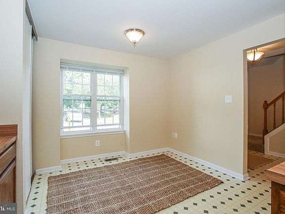4th image of 12207 Nutmeg Ct
