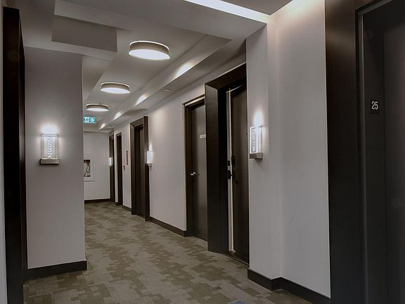 3rd image of 135 Lower Sherbourne St #2519
