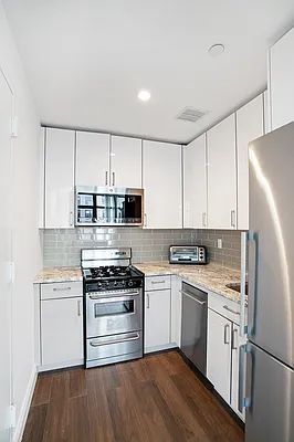 Rented by Anchor Associates | media 62