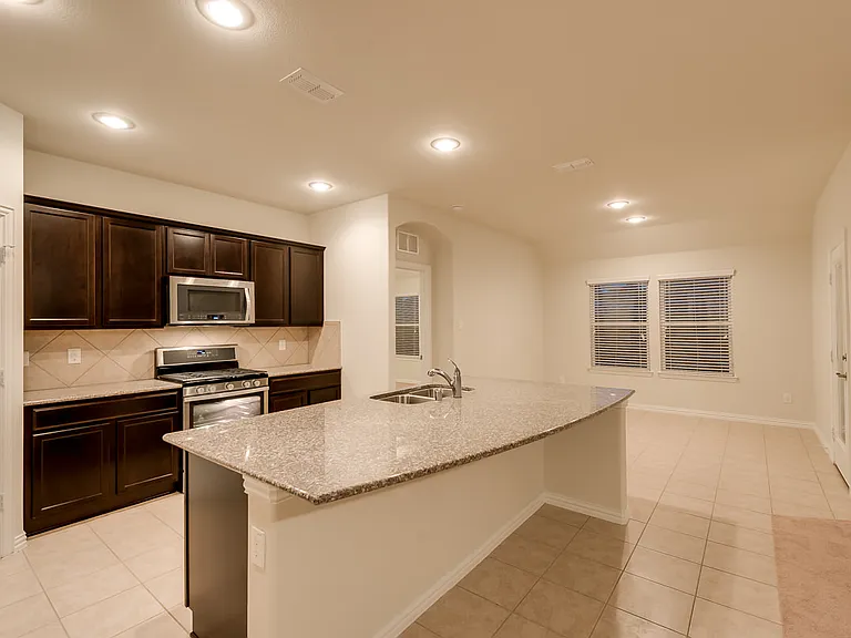 6812 Lighthouse Ln — Photo 8