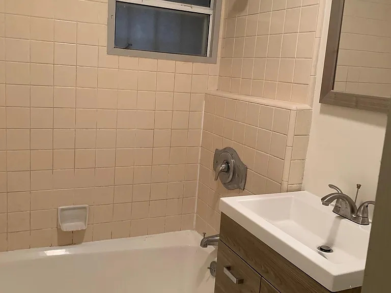 758 Lime Ave — Photo 12