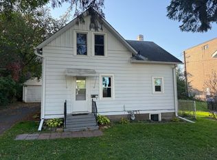 25 9th St, Cloquet, MN 55720