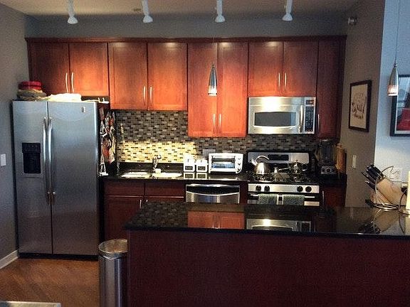 4th image of 720 N Larrabee St APT 1607