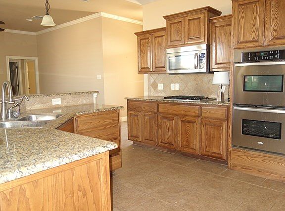 2nd image of 5602 Carmel Ct