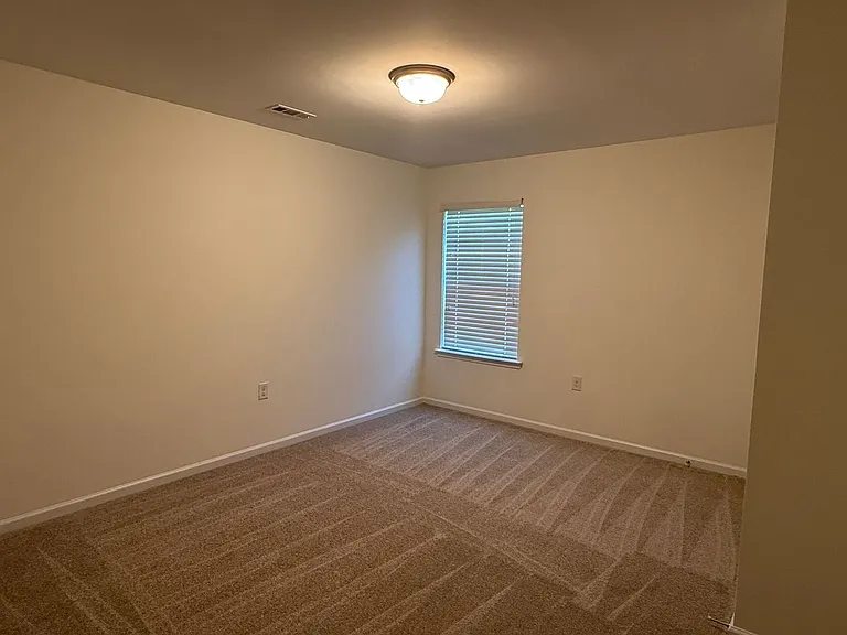 1933 Stoney Point Cir — Photo 7