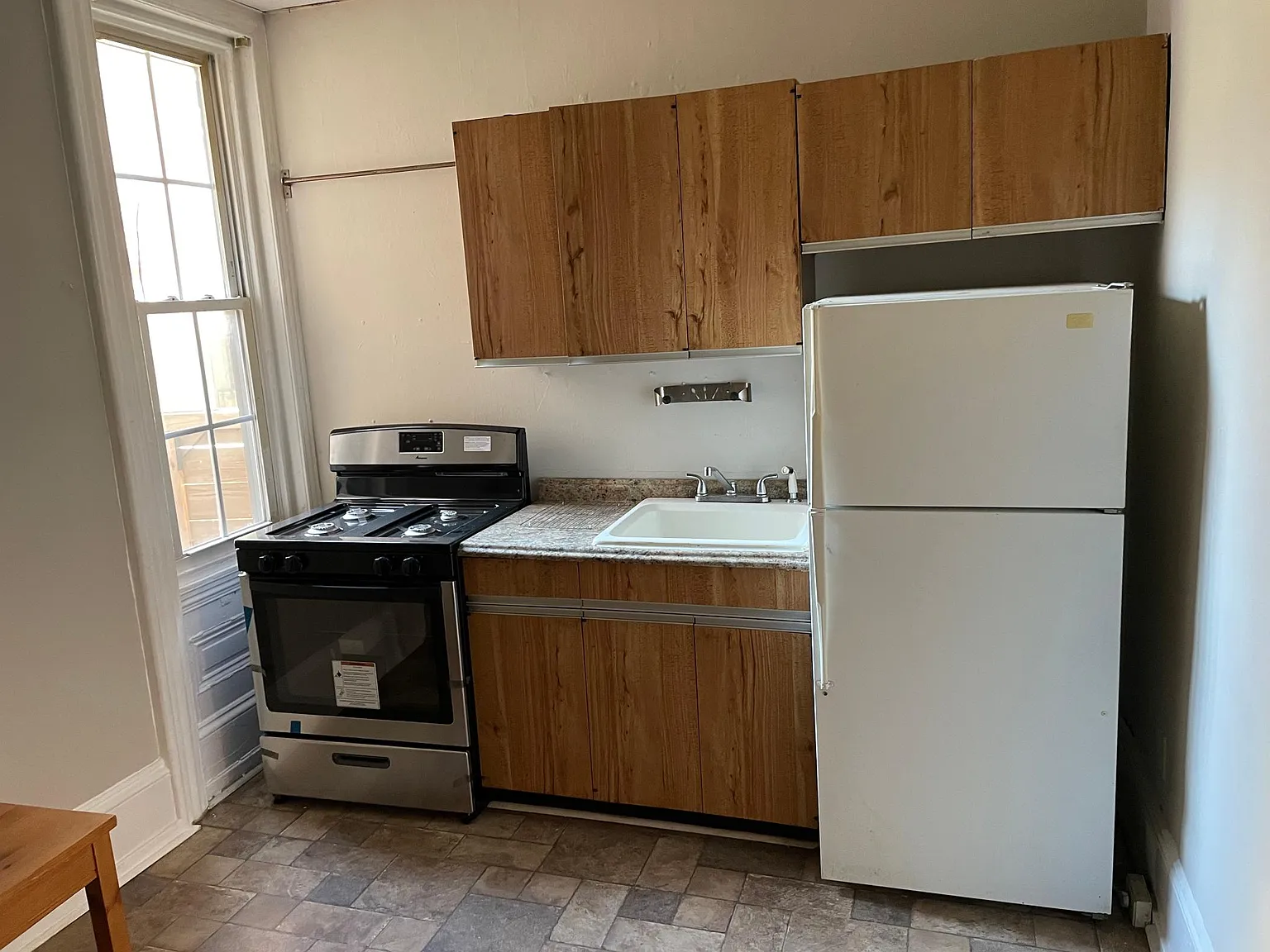 2 bed, $1,400 — Photo 4