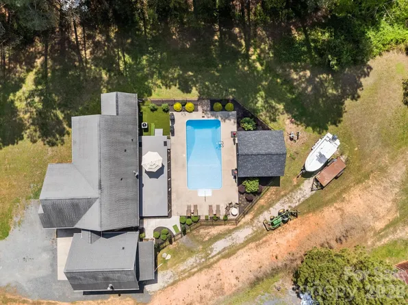 19807 Alpine Rd, Albemarle, NC 28001