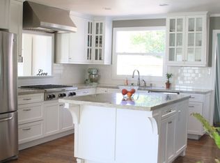 3917 Rhoda Ave, Oakland, CA 94602