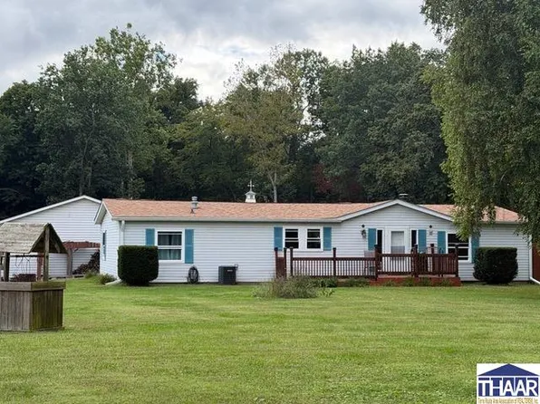 2525 E Potters Ln, Hillsdale, IN 47854
