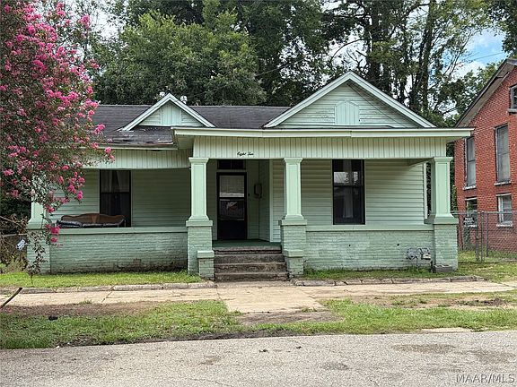 3rd image of 810 Minter Ave