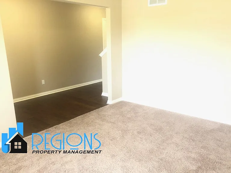 3613 Silverado Trl — Photo 12