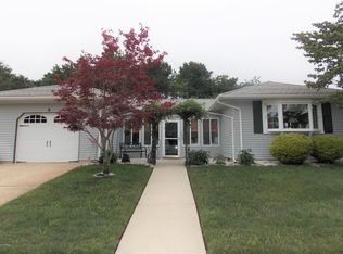 6 Pechanga St, Toms River, NJ 08757