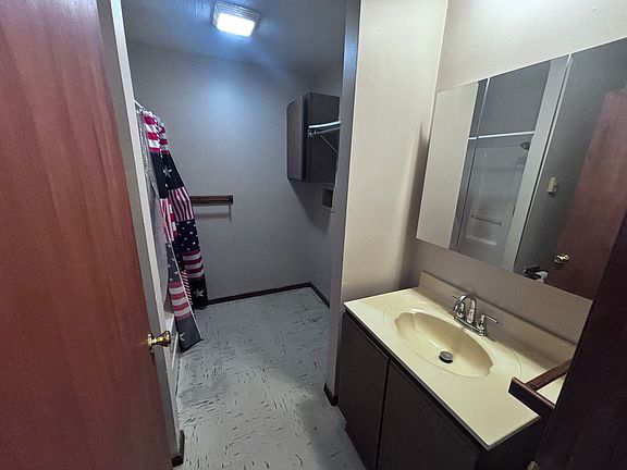 5th image of 402 N Calhoun St APT E