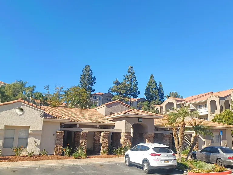 1015 Vista Del Cerro Dr #101 — Photo 4