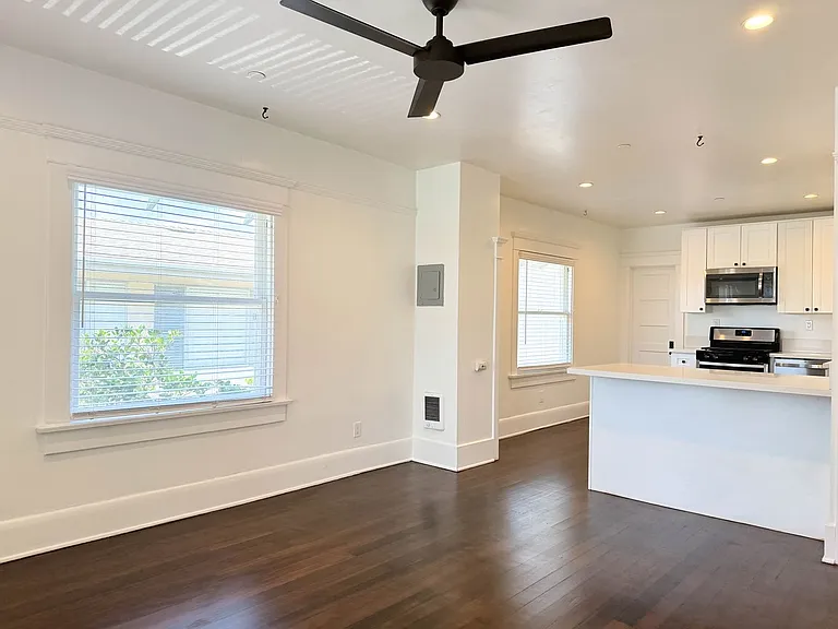 4242 Campus Ave — Photo 4