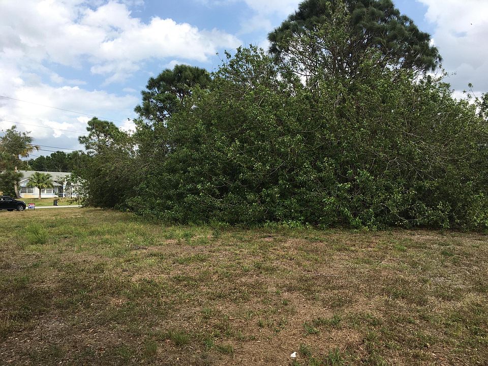 2nd image of 2826 SE Eagle Drive