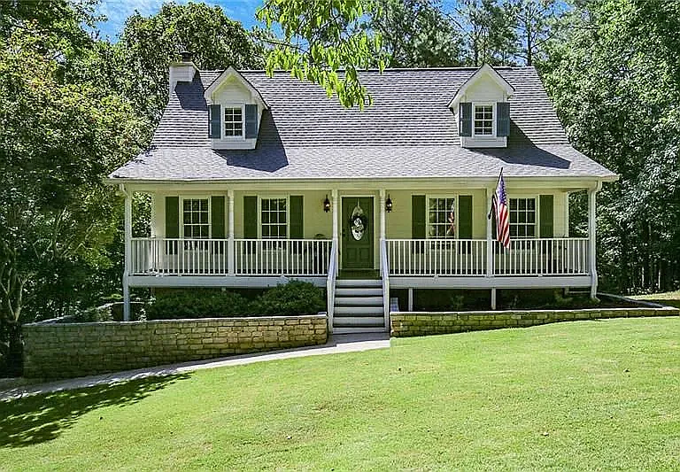 3 bed, 2.5 bath, 1943 sqft, $2,400 — Photo 1