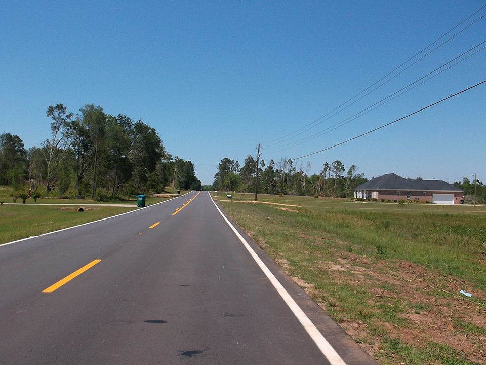 2nd image of 3612 Blue Springs Rd