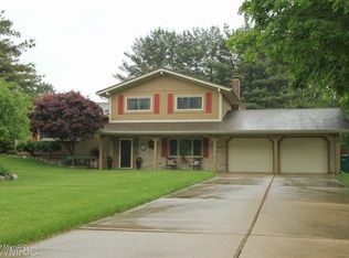 125 Shadowood Ln, Battle Creek, MI