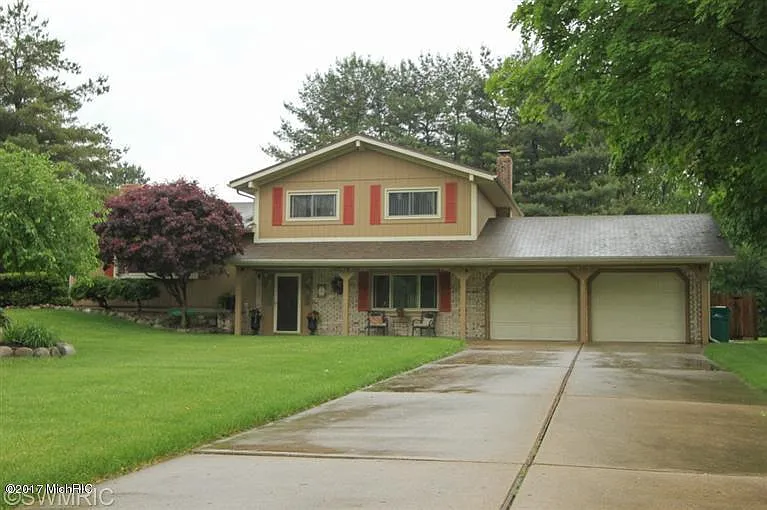 125 Shadowood Ln photo 1