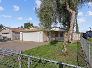 554 S West St, Tulare, CA 93274