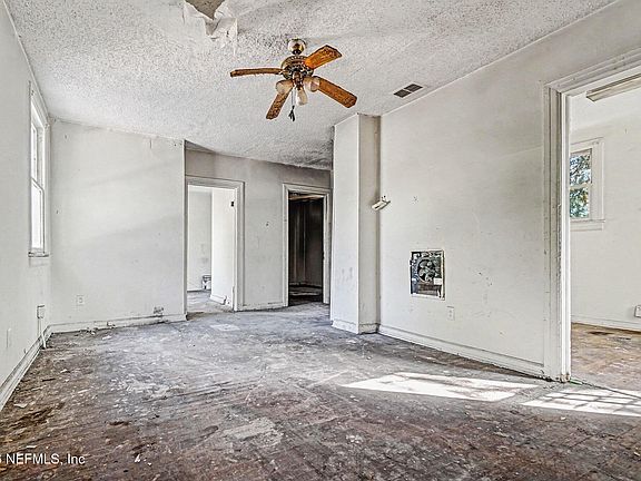 5th image of 3317 N LAURA Street