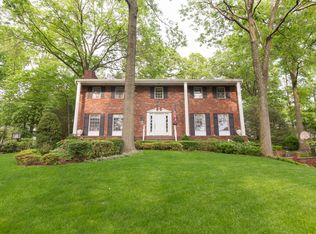 23 Sloping Hill Ter, Wayne, NJ 07470