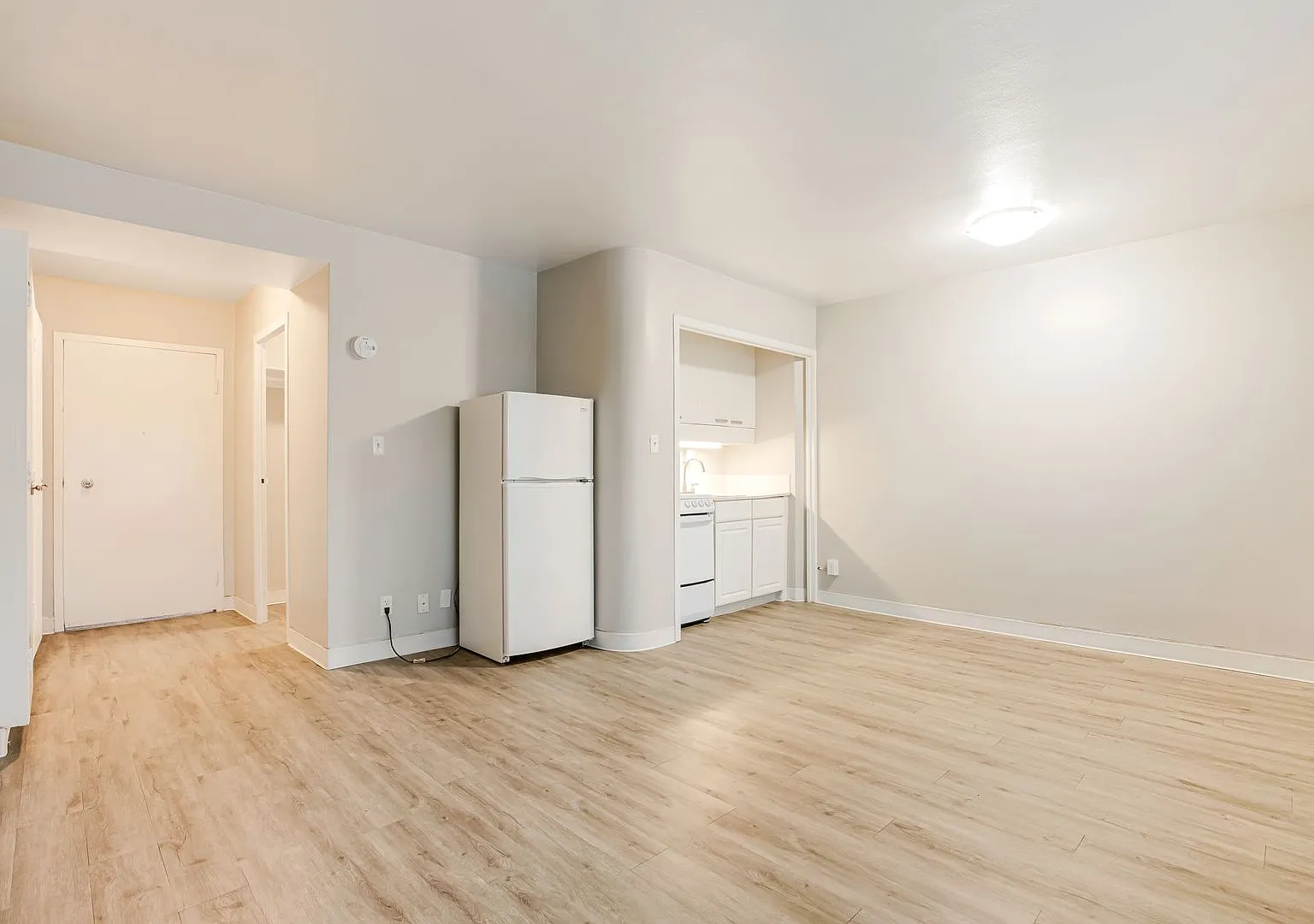 The Lee Apartments — Photo 4