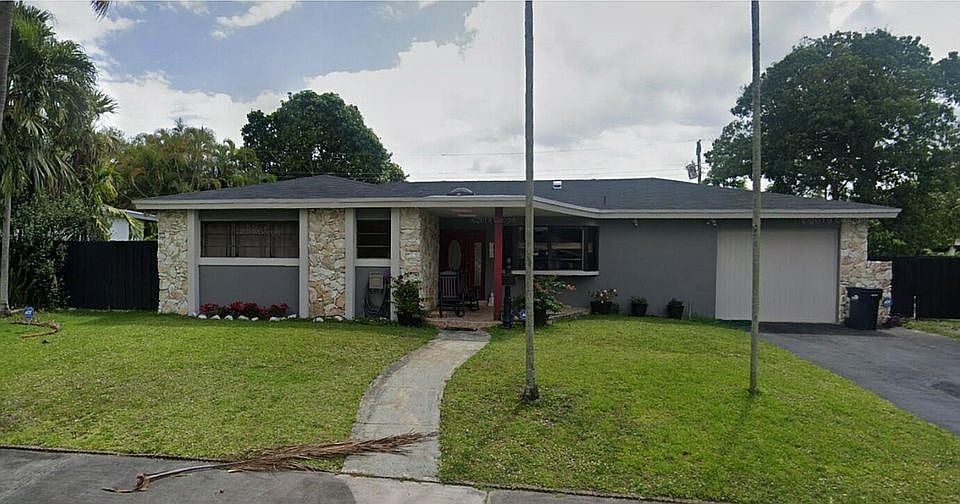 1st image of 2030 NE 187th Dr