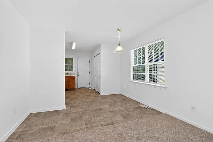 93 Sunderland Rd SW — Photo 7