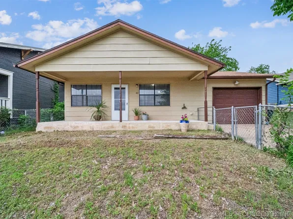 412 N Washington Ave E, Sand Springs, OK 74063