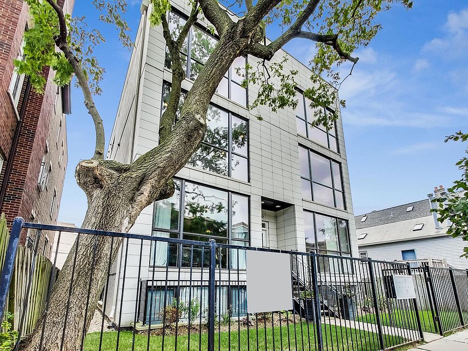 1st image of 1907 W Armitage Ave APT 2E