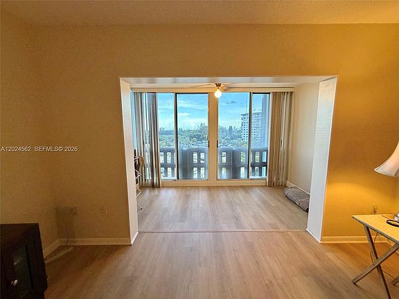 4th image of 4001 Hillcrest Dr APT 609