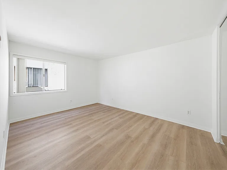 16192 Malaga Ln — Photo 10