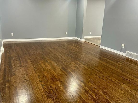 5th image of 9661 Gertrude Ln