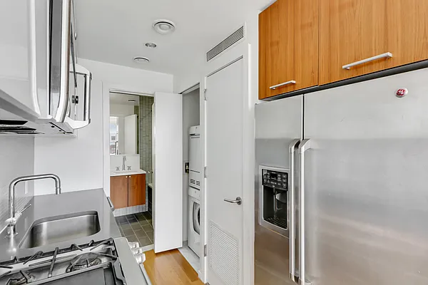 Rented by R New York | media 26