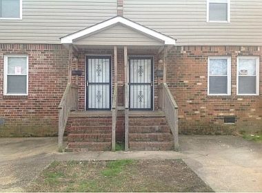 1st image of 801 B Ave