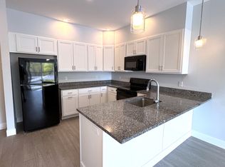 118 Old Colony Ave #422, Quincy, MA 02170