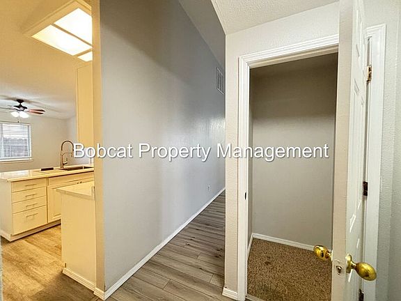 5th image of 2319 Blue Haven Ln
