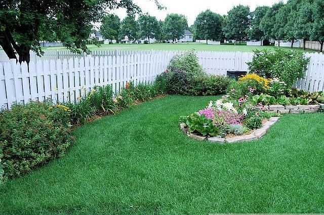 1st image of 8965 Knollwood Dr