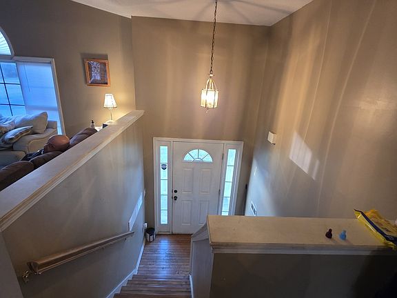 2nd image of 21 Headland Ct
