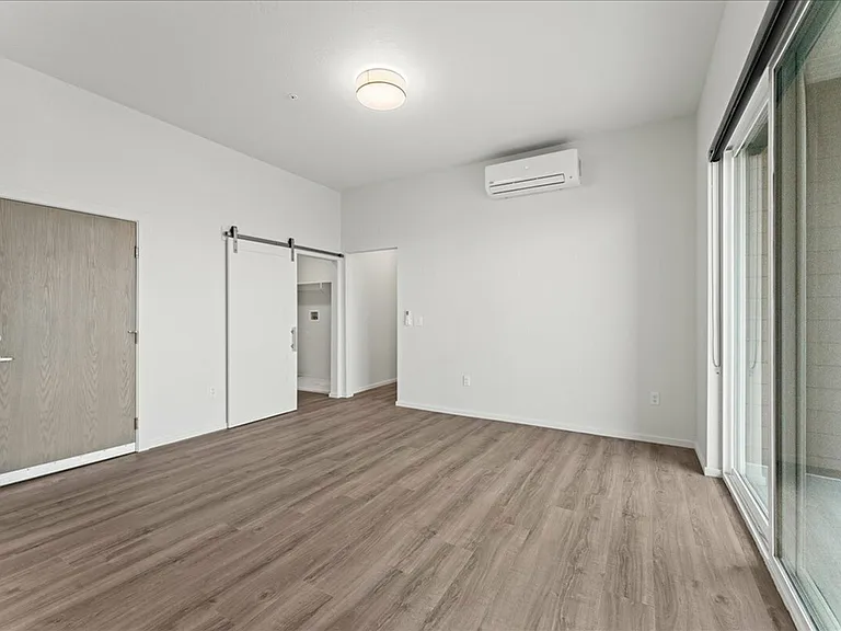 2x2 Corner West Views Living Space II 2x2 Corner West Views Living Space II