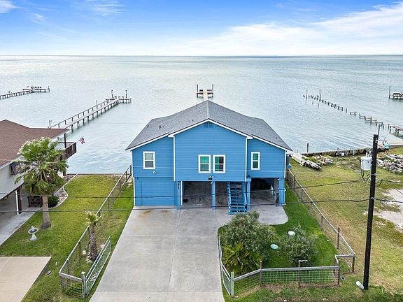 2nd image of 614 Copano Ridge Rd