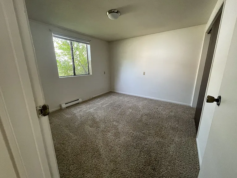 116 Sunset Dr #2 — Photo 3