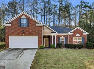 3960 Medlock Park Dr, Snellville, GA 30039