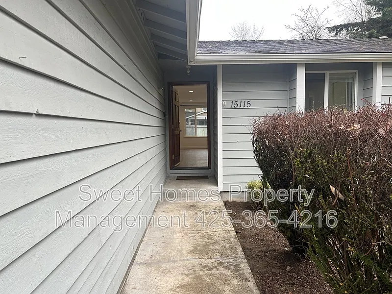 3 bed, 2.0 bath, 1350 sqft, $2,650 — Photo 1